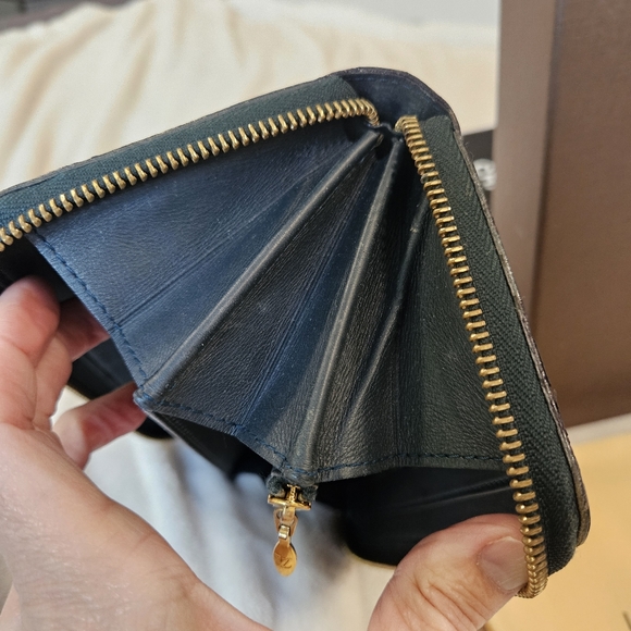 LOUIS VUITTON Vernis Zippy Long Wallet - Picture 9 of 15